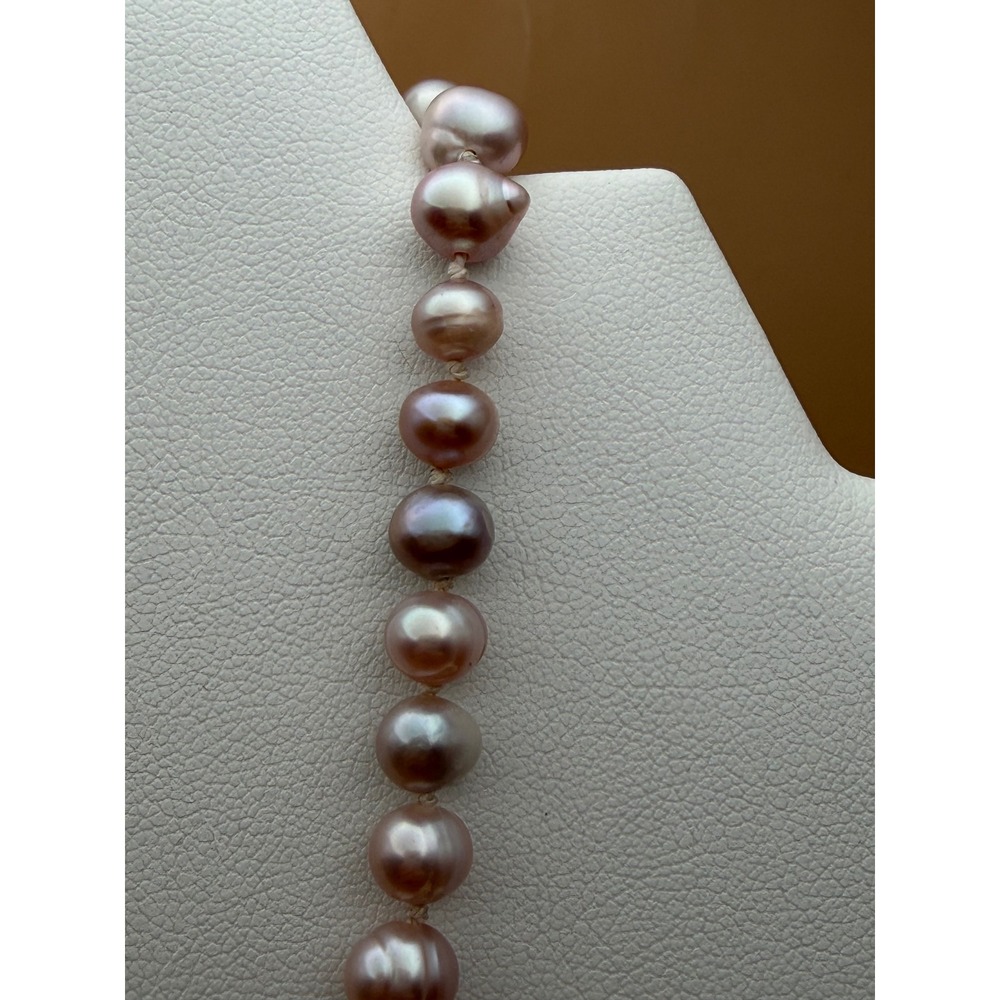 Mauve Pink Freshwater Cultured Pearl Hand Knotted Necklace 18 Inch Baroque Clasp - Picture 3 of 7